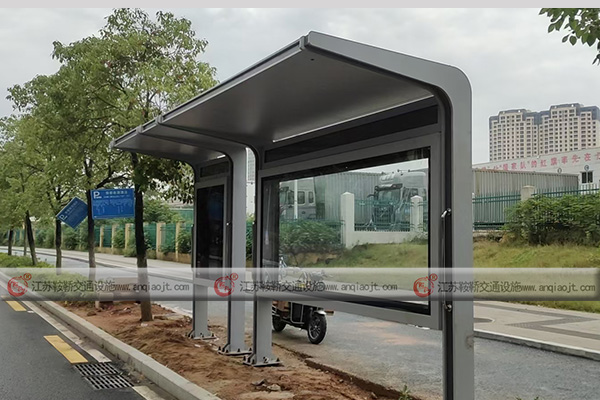 河南南陽(yáng)公交候車(chē)亭案例