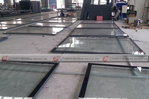 <strong>候車亭定制要注意哪些方面</strong>