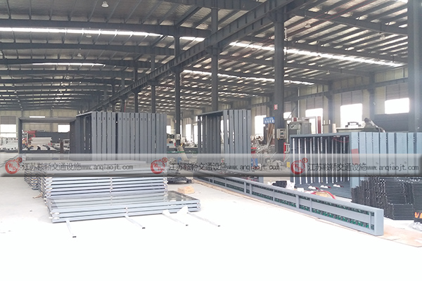 公交候車廳站牌推薦