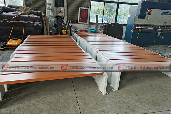 公交站臺(tái)有哪些功能