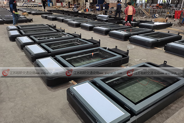 候車亭制作多種風(fēng)格可參考，這幾個既實(shí)用又美觀