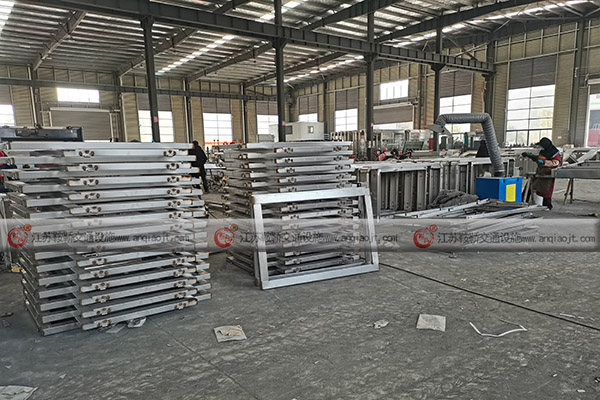 候車亭價格波動的主要影響因素有哪些？