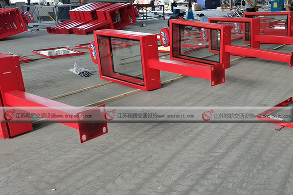 公交站點(diǎn)公交候車(chē)亭廣告的優(yōu)點(diǎn)