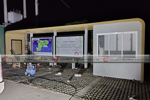 <strong>公交候車(chē)亭怎么選購(gòu)？有哪些注意事項(xiàng)？</strong>