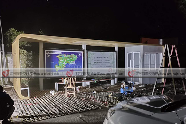 選擇正規(guī)公交車(chē)候車(chē)亭廠家