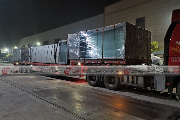 <strong>廣東深圳公交站臺候車亭裝車發(fā)貨</strong>