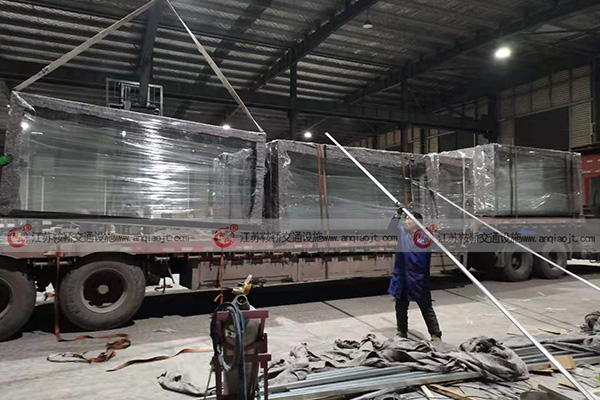 新疆公交候車亭站臺生產(chǎn)廠家