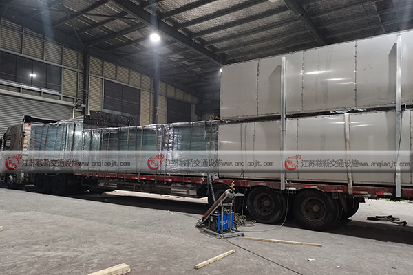 不銹鋼候車亭生產(chǎn)設(shè)計廠家