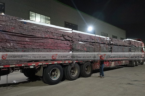 選擇候車亭廣告制作公司注意點(diǎn)