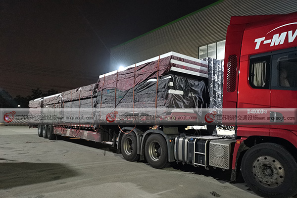 制作公交候車亭麻煩嗎？都有哪些類型的候車廳？