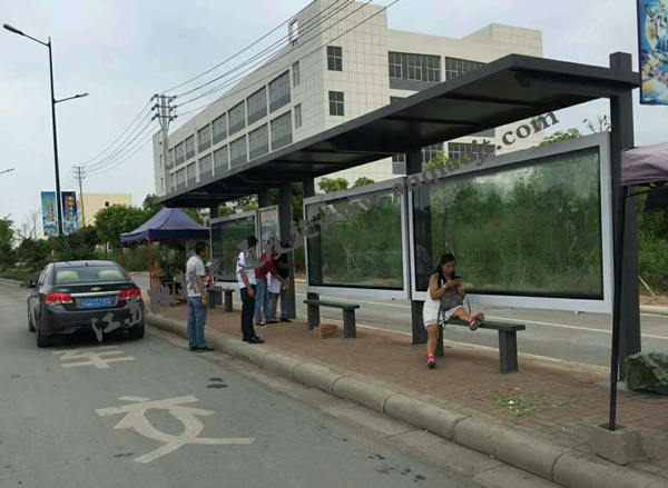 公交候車(chē)亭