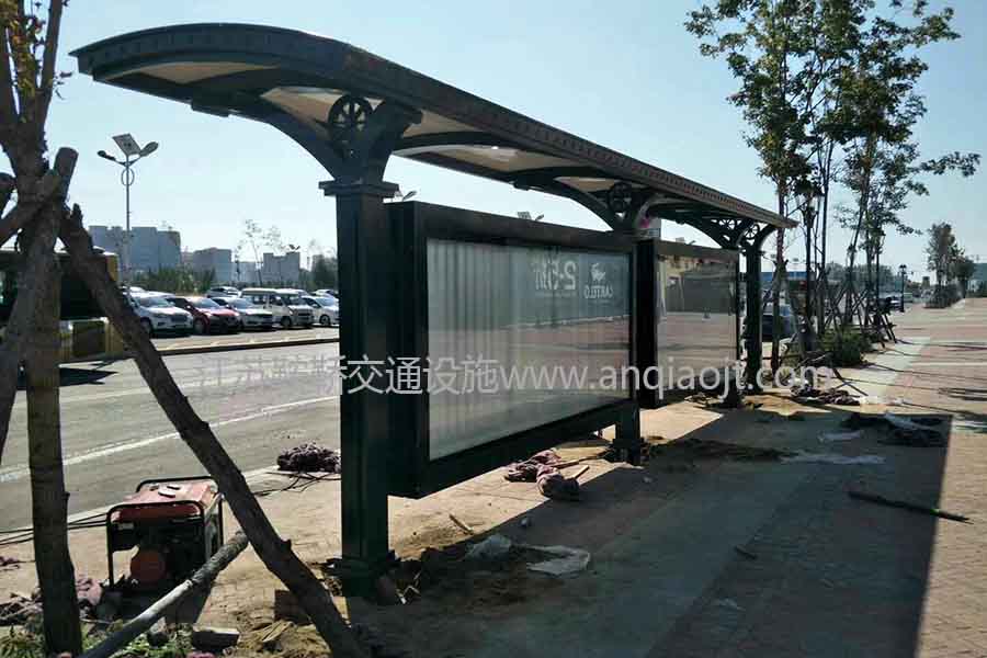 公交候車亭