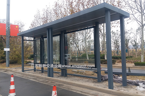鄉(xiāng)鎮(zhèn)候車亭該如何選擇？凸顯更美觀的效果